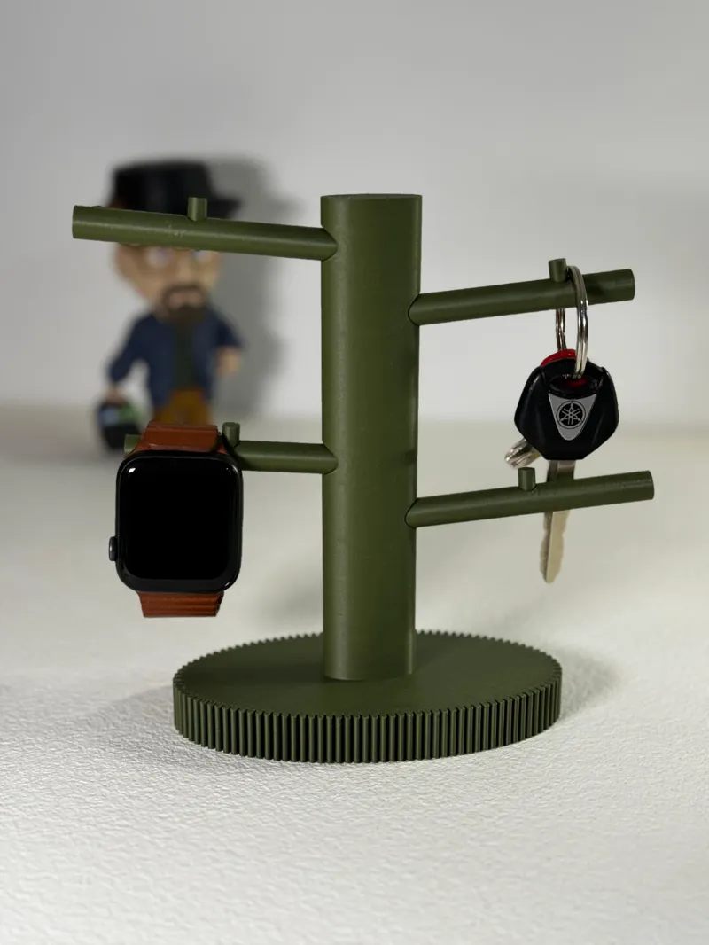 Organizer of keys, watches and bracelets.