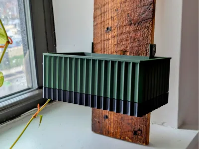 Octagon planter 715cm Shelf