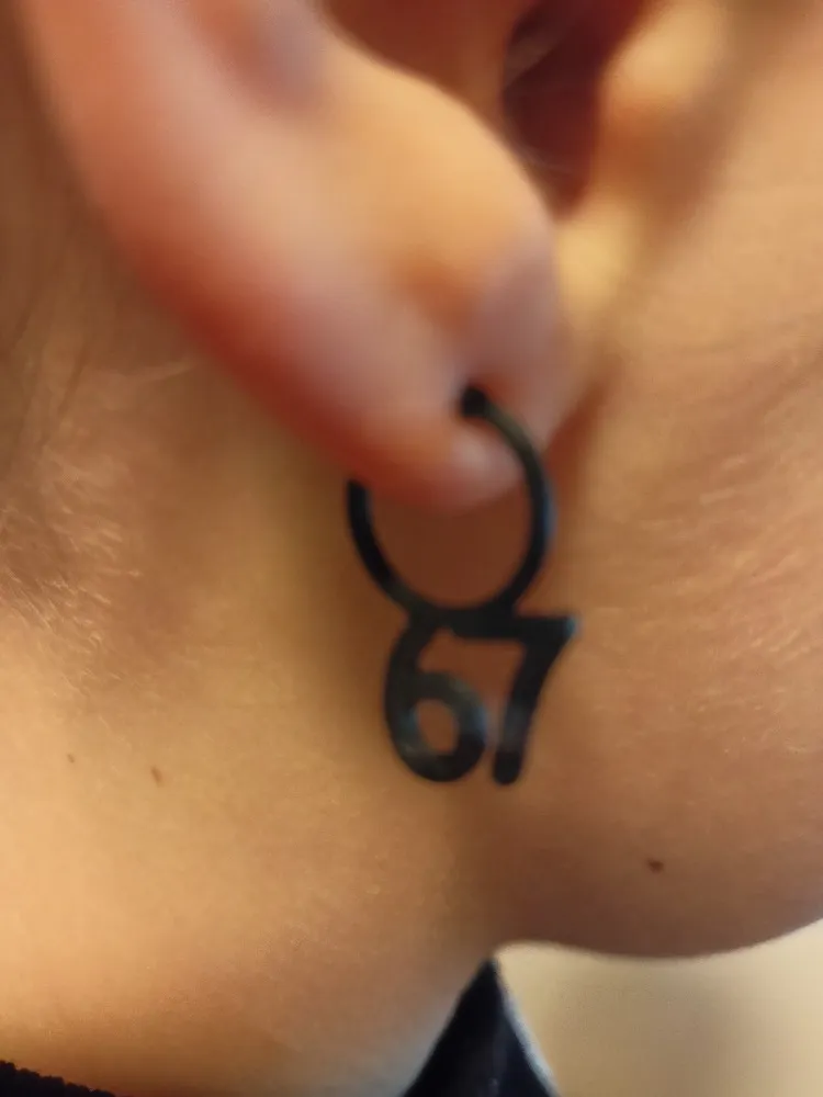 earring 67 view 4