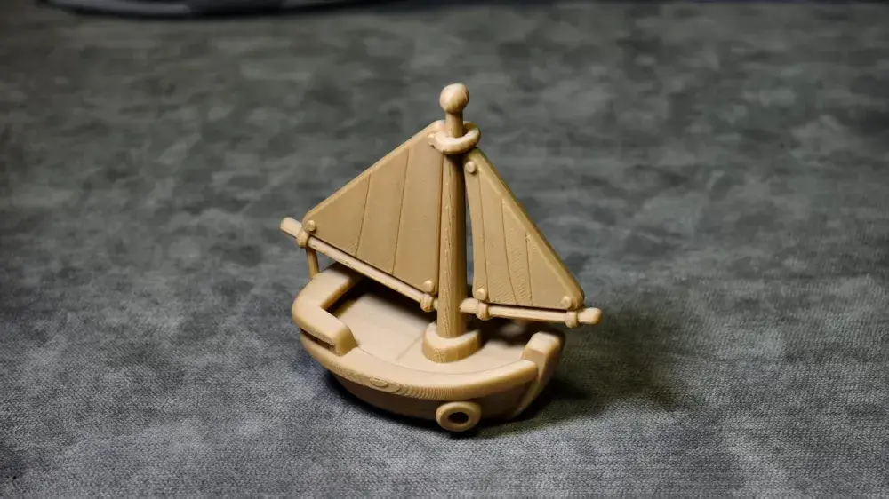 Miniatura 2 do modelo 3D 可以浮在水上的小帆船，支撑好拆，完美外观