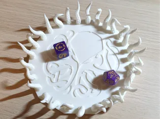 Cthulhu dice tray with tentacle walls