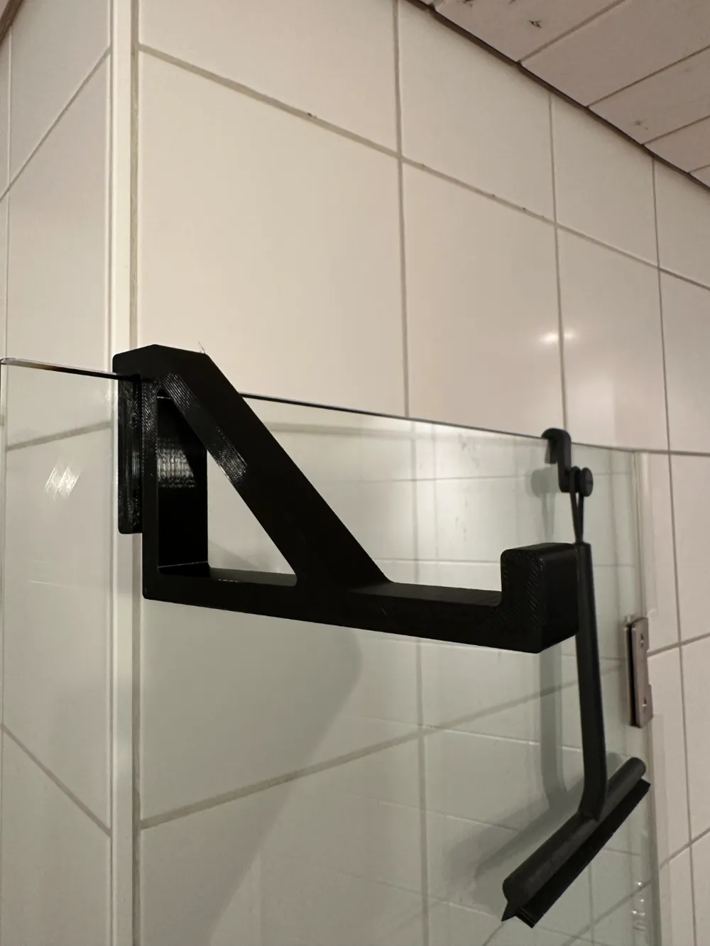 Shower Hook 8mm Glass by Synergyx26 MakerWorld