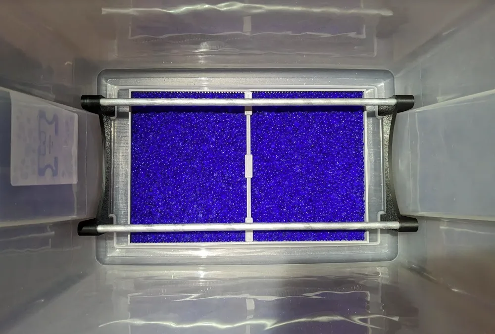 Double Desiccant Tray with Clips by anndrewww MakerWorld