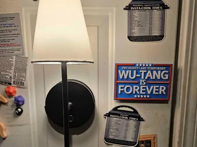 (Costco)Wireless Rechargeable LED Sconce Light