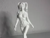 Figurine cyberpunk dynamique — photo 1