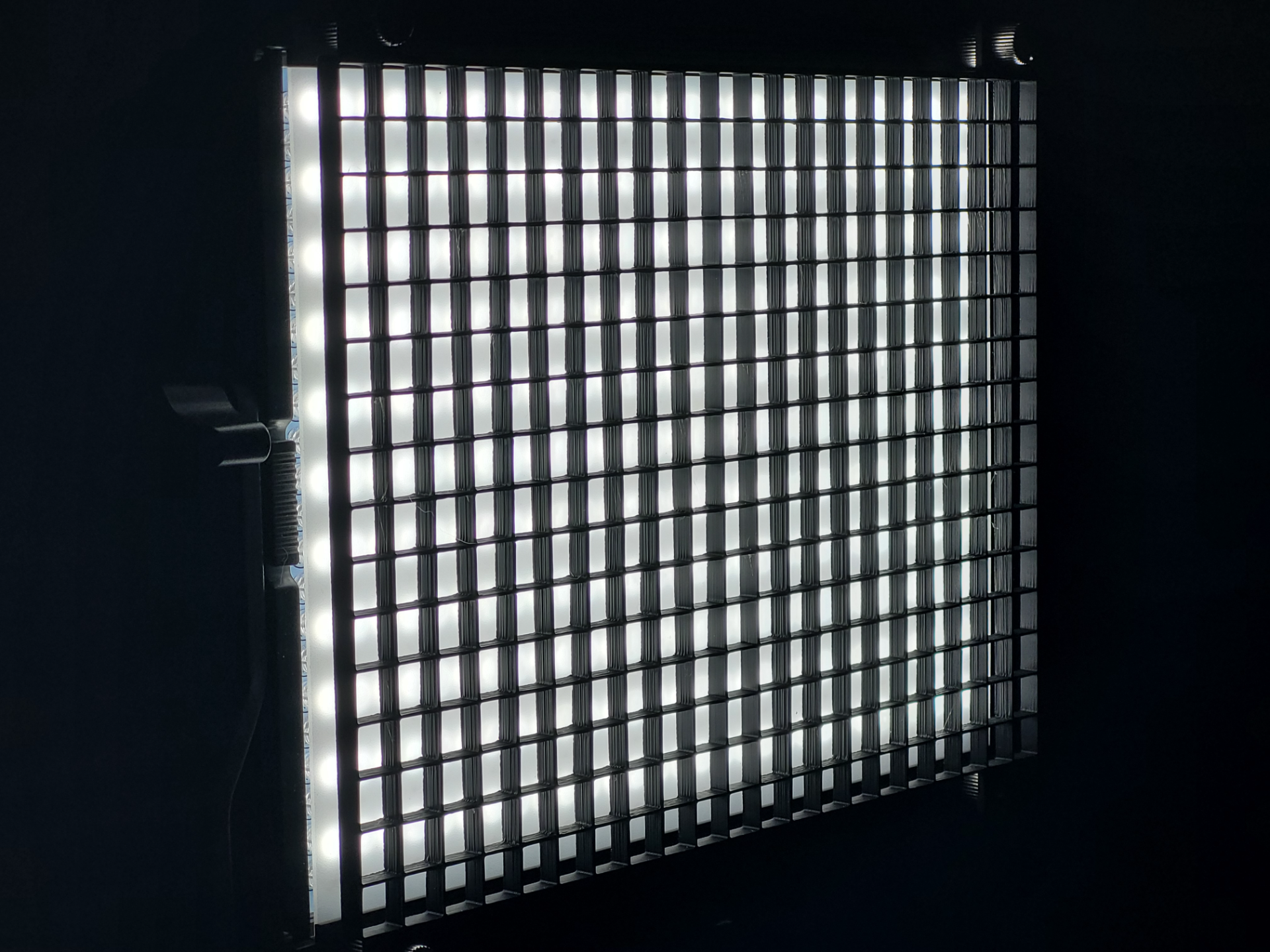 Neewer NL660 Grid diffuser