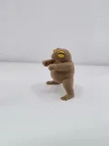 Фигурка на жаба в поза карате и джудо