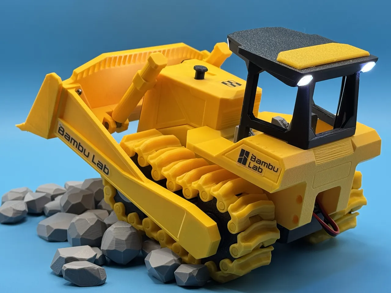 Bulldozer - CyberBrick RC view 4