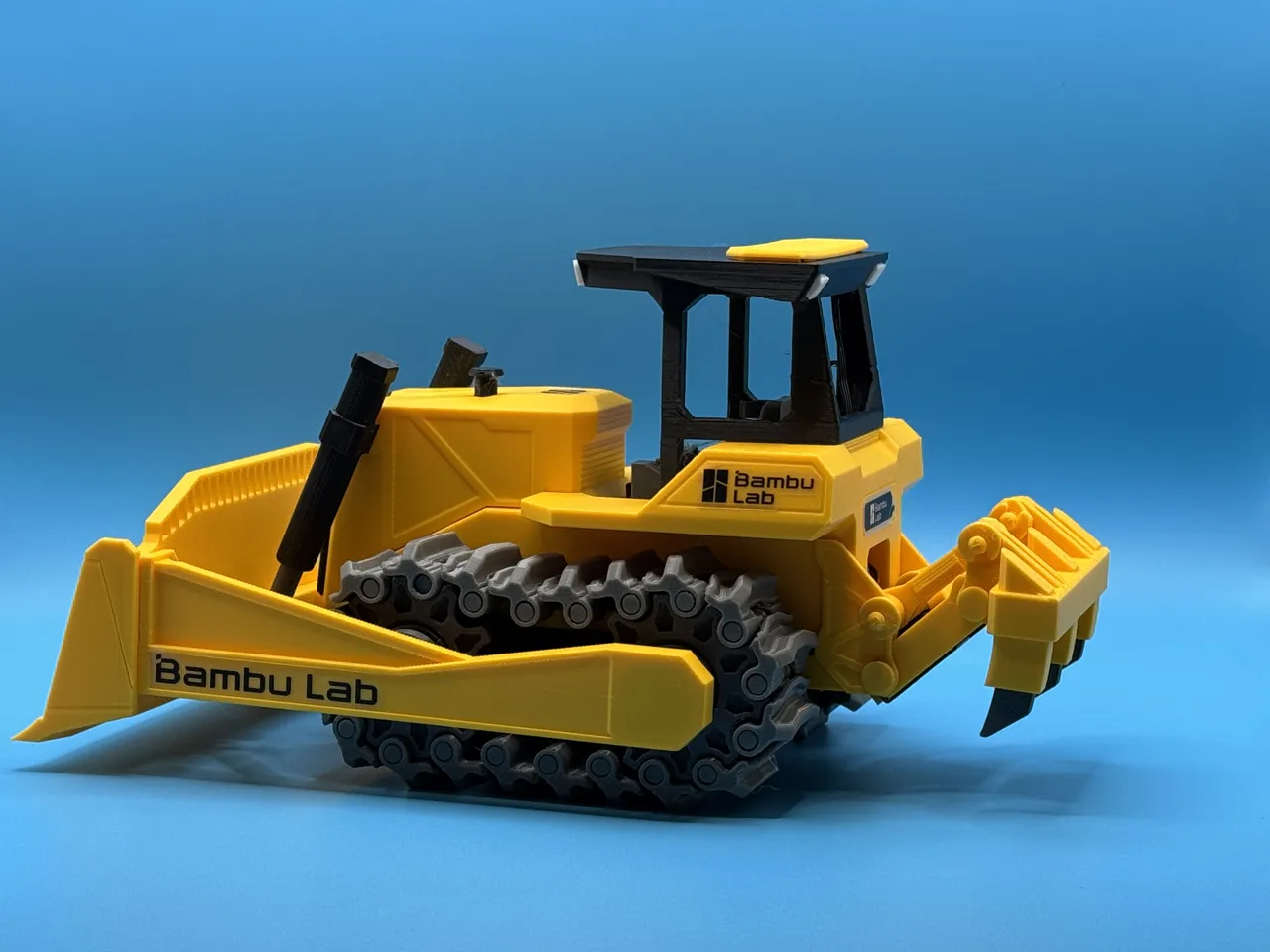 Bulldozer - CyberBrick RC view 3