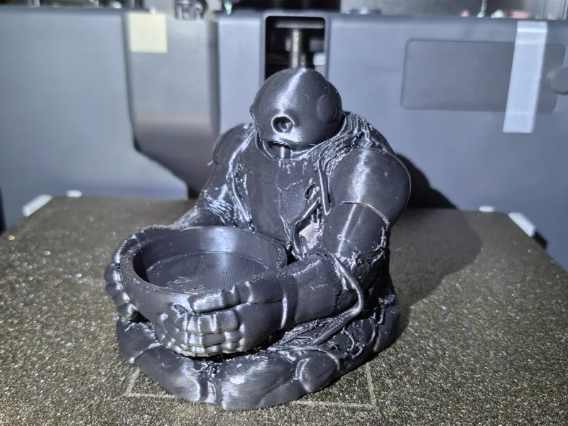 Laputa Roboter Wasserschale