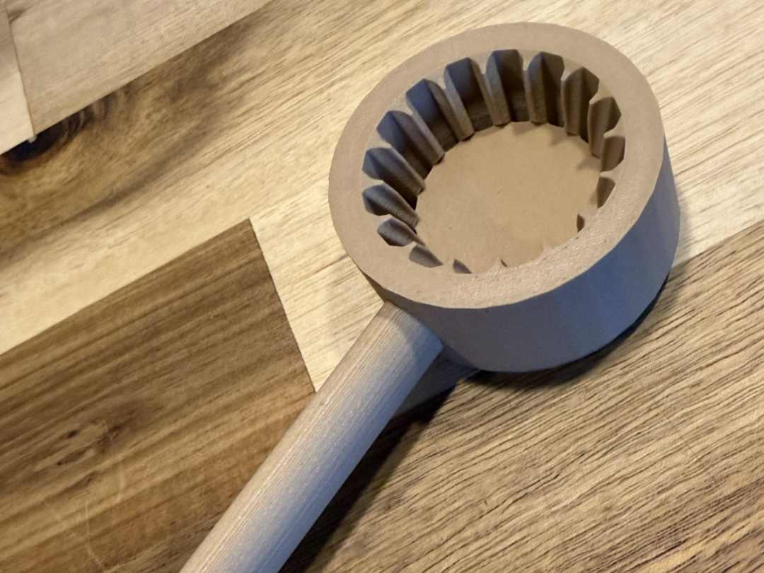 Bottle Twist Top Cap Opener Assistant Keychain 