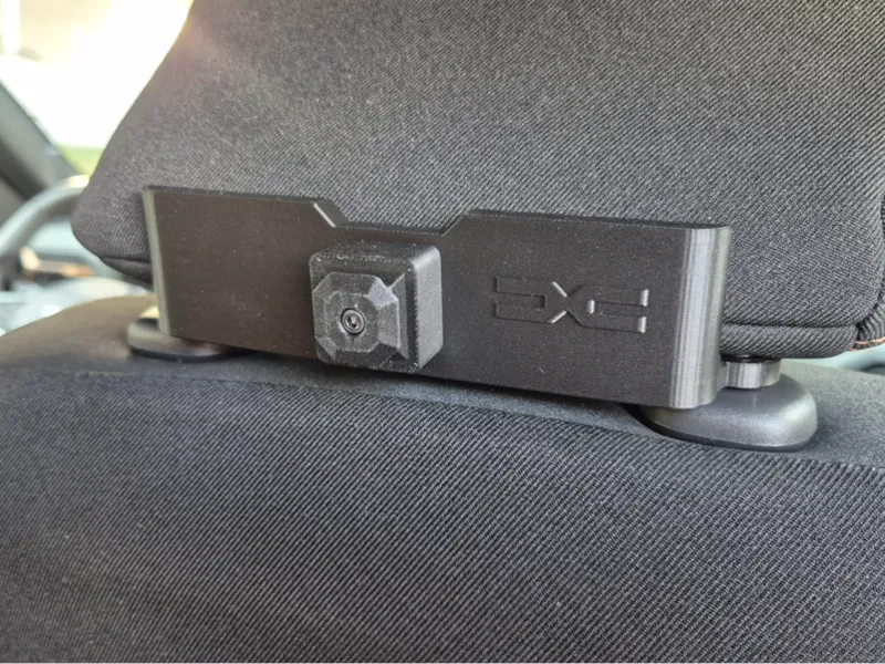 Dacia YouClip neckrest mount