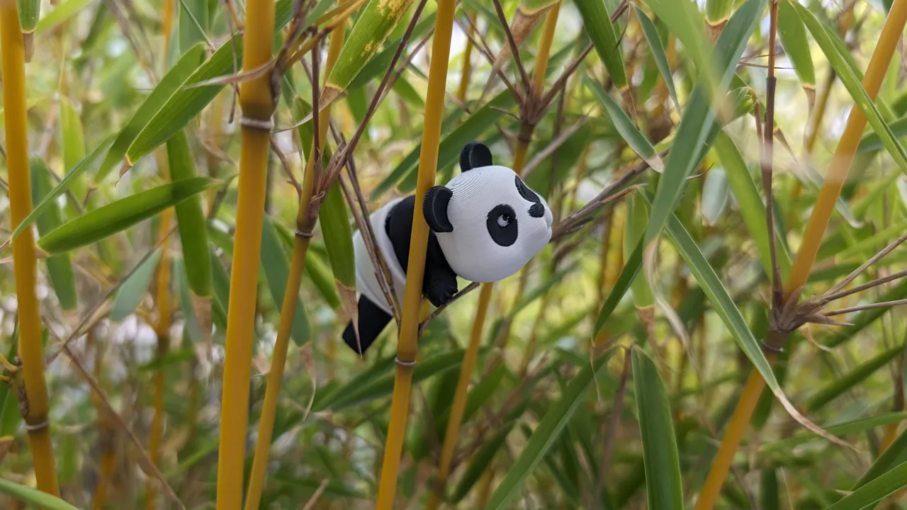 Panda - Articulated Figure Keychain view 2