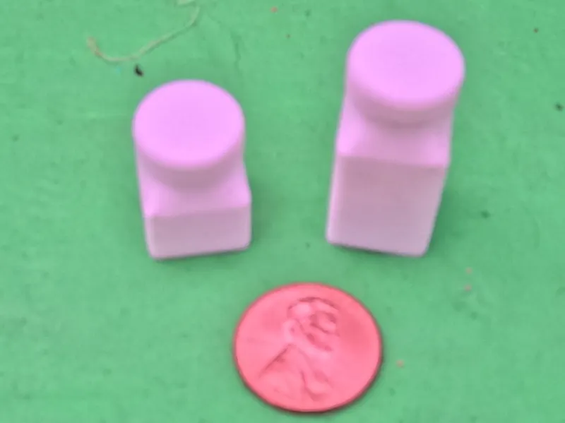 Tiny container bottle with snap lid 