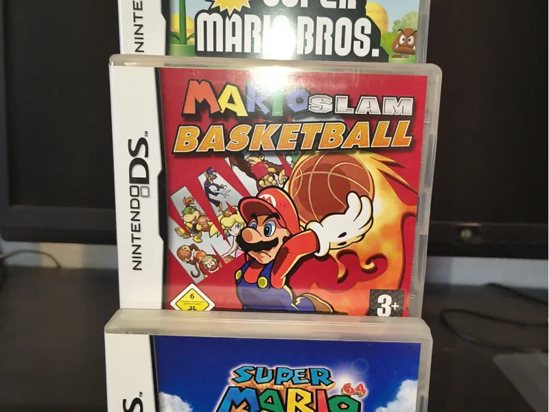 Nintendo DS Spielehalter Game Stand 2 und 3 Spiele