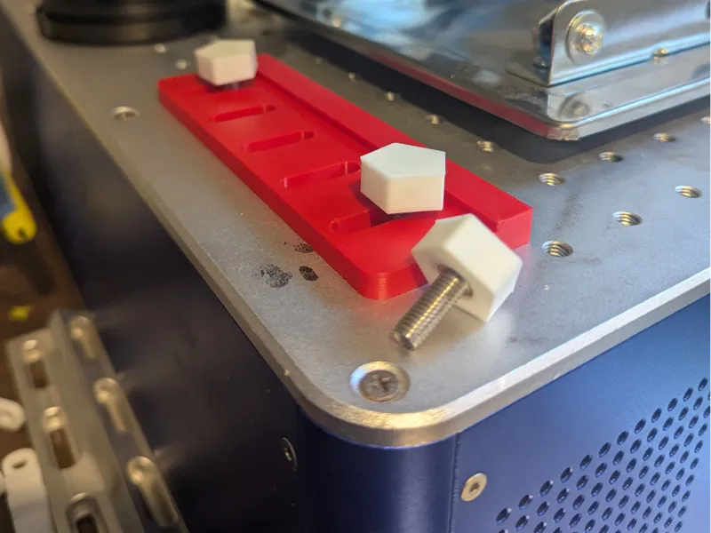 M6 SHCS to Thumbscrew Adapter