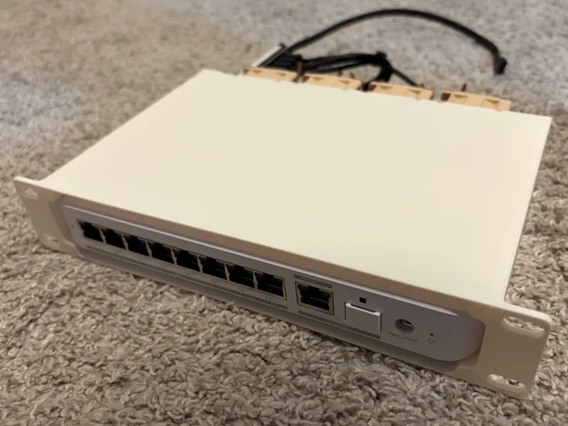 10 inch usw flex 2.5G 8 PoE Fan.3mf