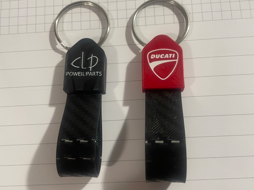 portachiavi racing carbonio 