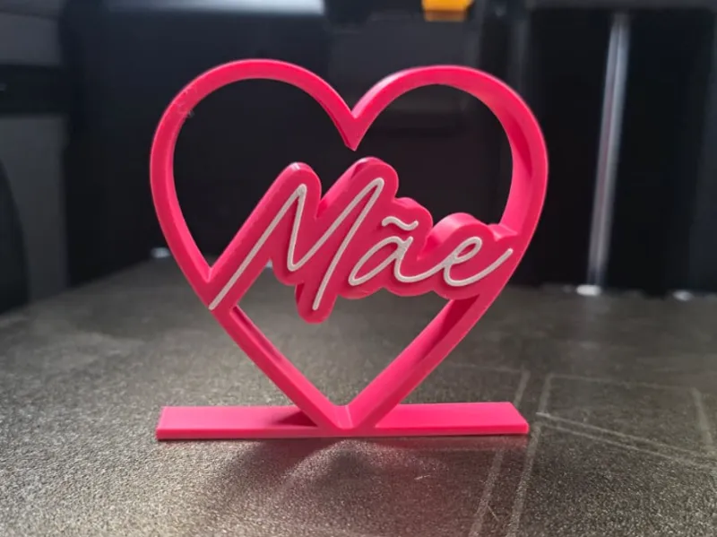 Decoração “Mãe” em Coração – Presente Dia das Mães