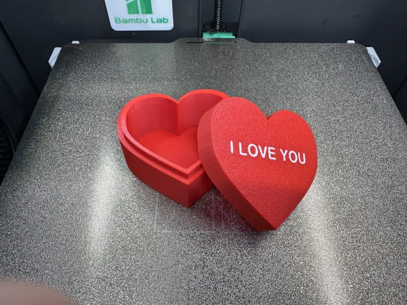 Heart Box (with text on outside)
