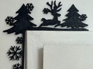 Christmas door corner