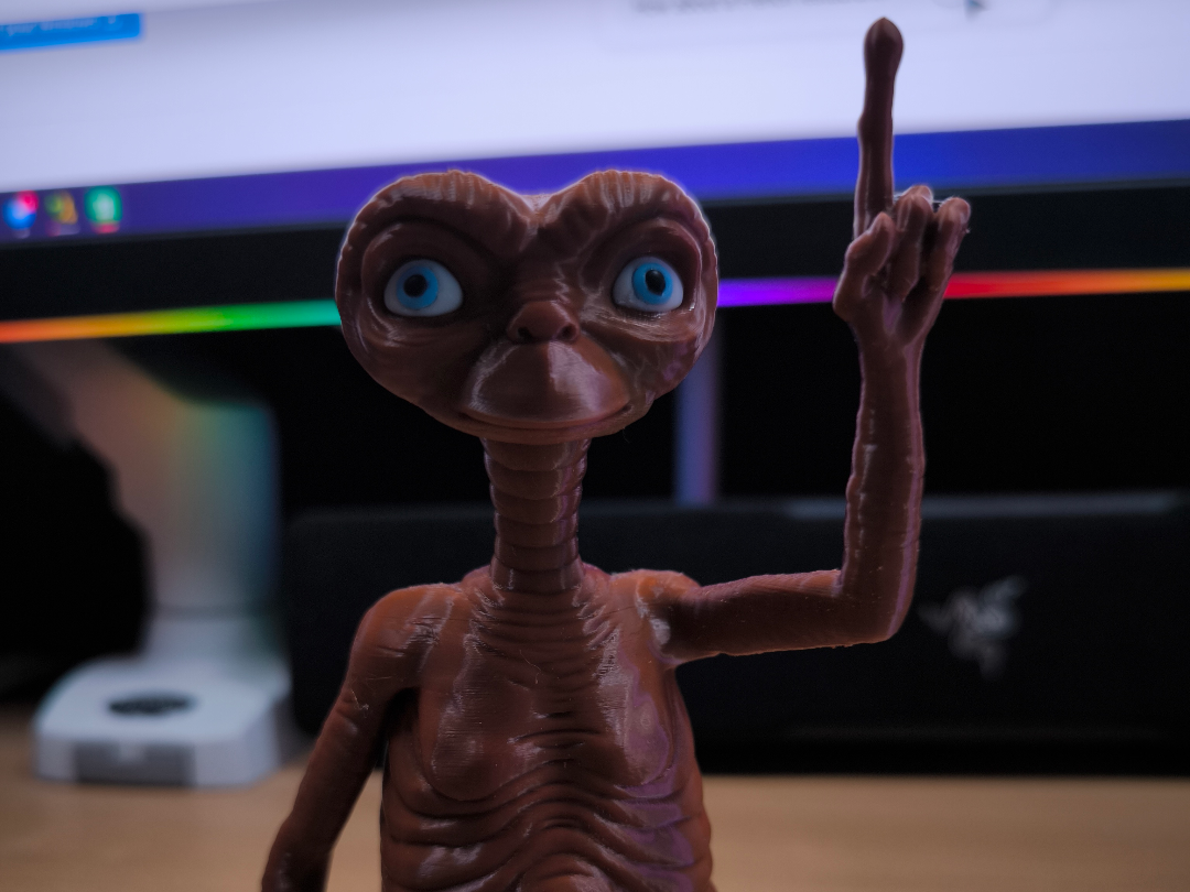E.T l'extra-terrestre multiparts