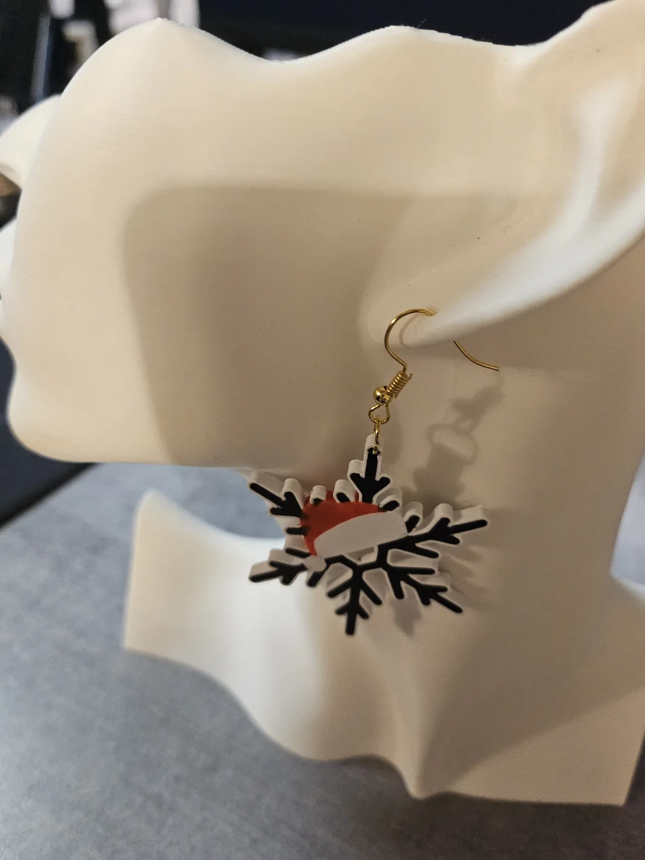 Boucle d oreille flocon de neige bonnet de noel view 3