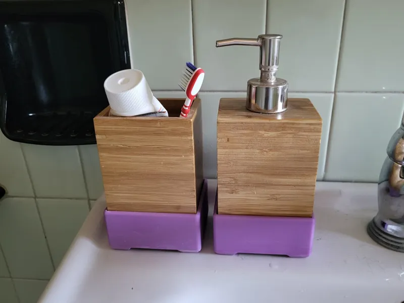 Dragan Bamboo Base – Cup & Soap Dispenser