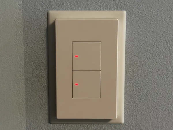 Cadre pour interrupteur connecté SONOFF ZBM5