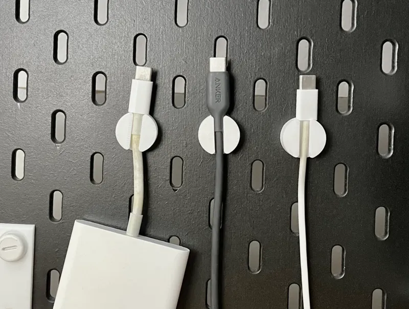 Minimalist Cable Holder for IKEA Skadis Pegboard