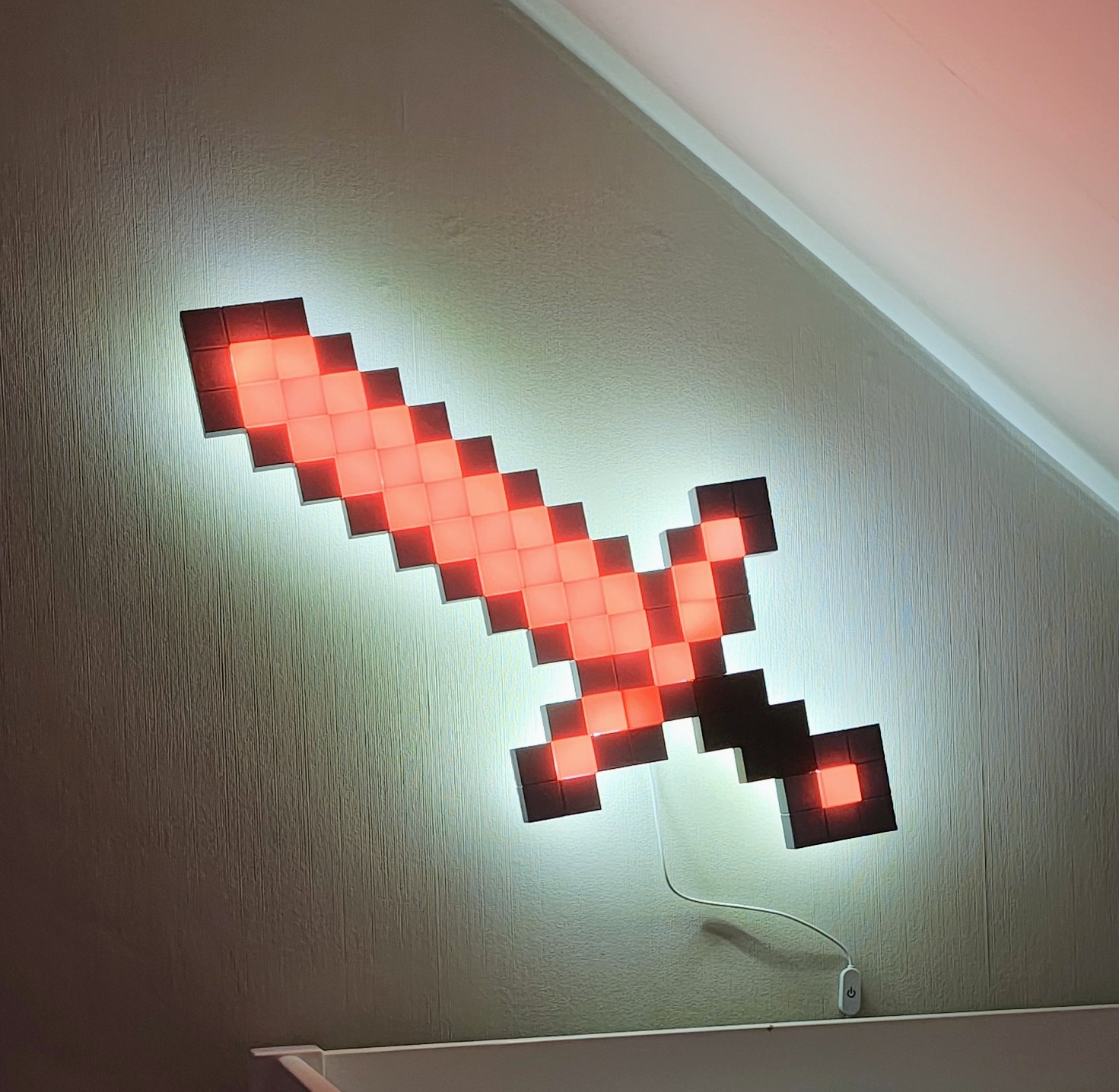 Miniatura 2 do modelo 3D Pixel Sword Wall Sconce