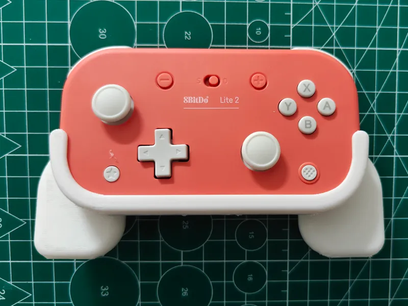 Compact comfort grip for 8Bitdo Lite/Lite 2