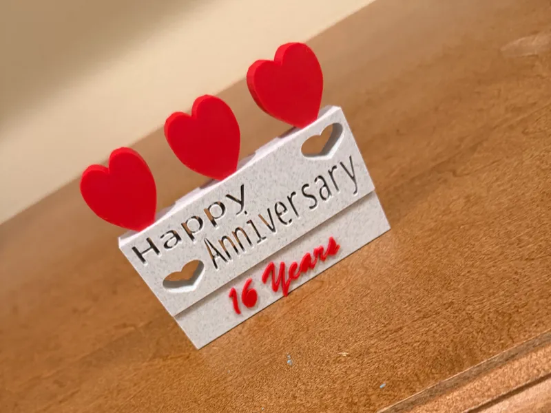 Happy Anniversary Keepsake – with Removable Hearts