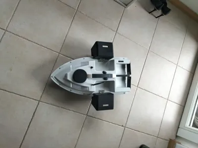 GPS Bait Boat Improvement (Chinese) 