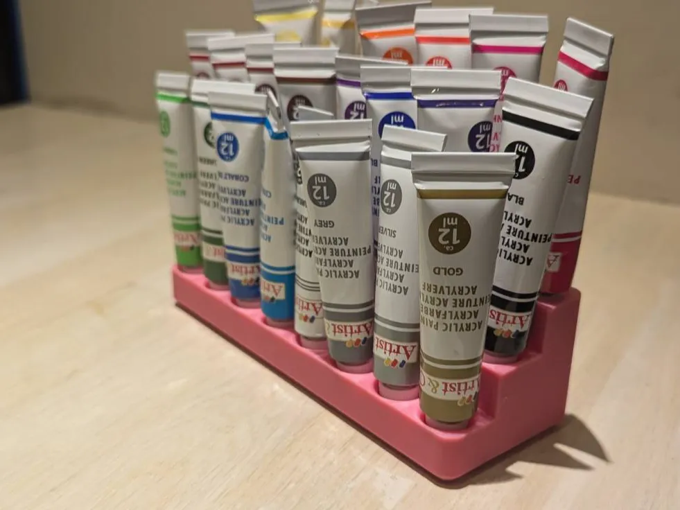 Rangement pour tubes de peinture acrylique