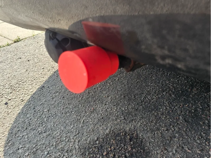 Towbar cover for removable towbar