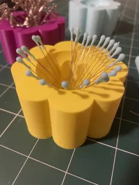 0.2mm layer, 2 walls, 15% infill with Pause