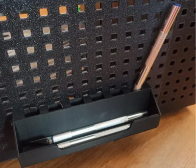 Scalpel Holder for p1p enclosure pegboard