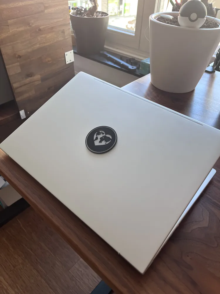 Heart World – Laptop Logo Badge & Coaster - Free 3D Print Model ...