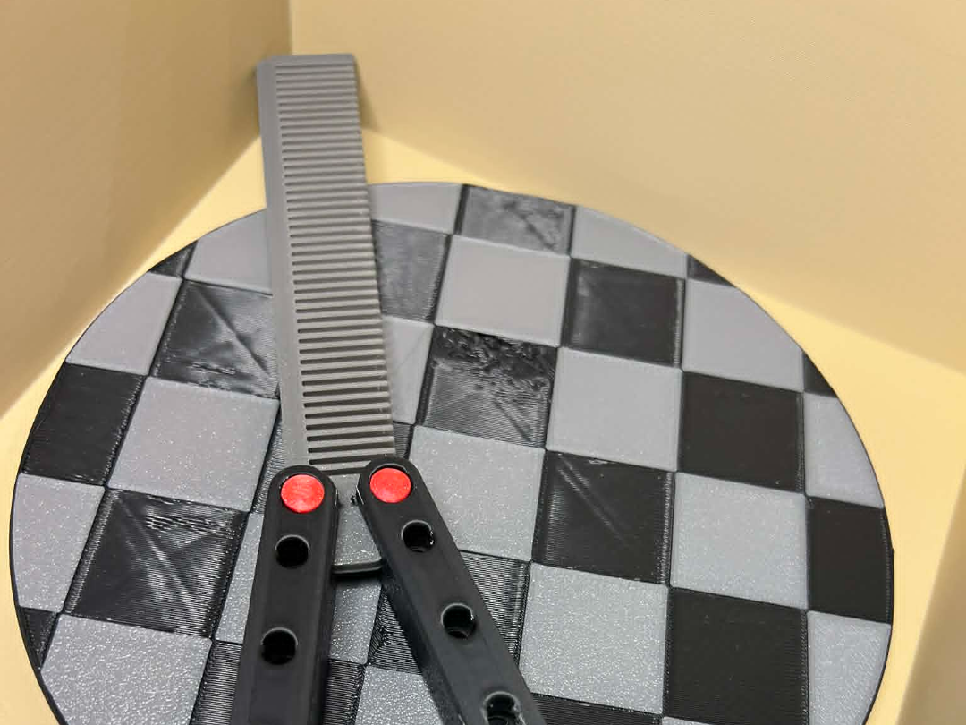 Balisong comb