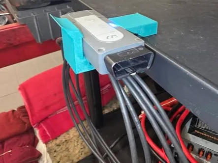 ODIS dongle clamp for luxor service cart