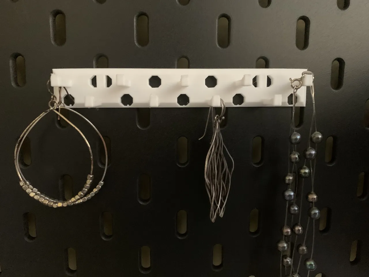 Ikea SKÅDIS necklace & earring holder x9 view 2