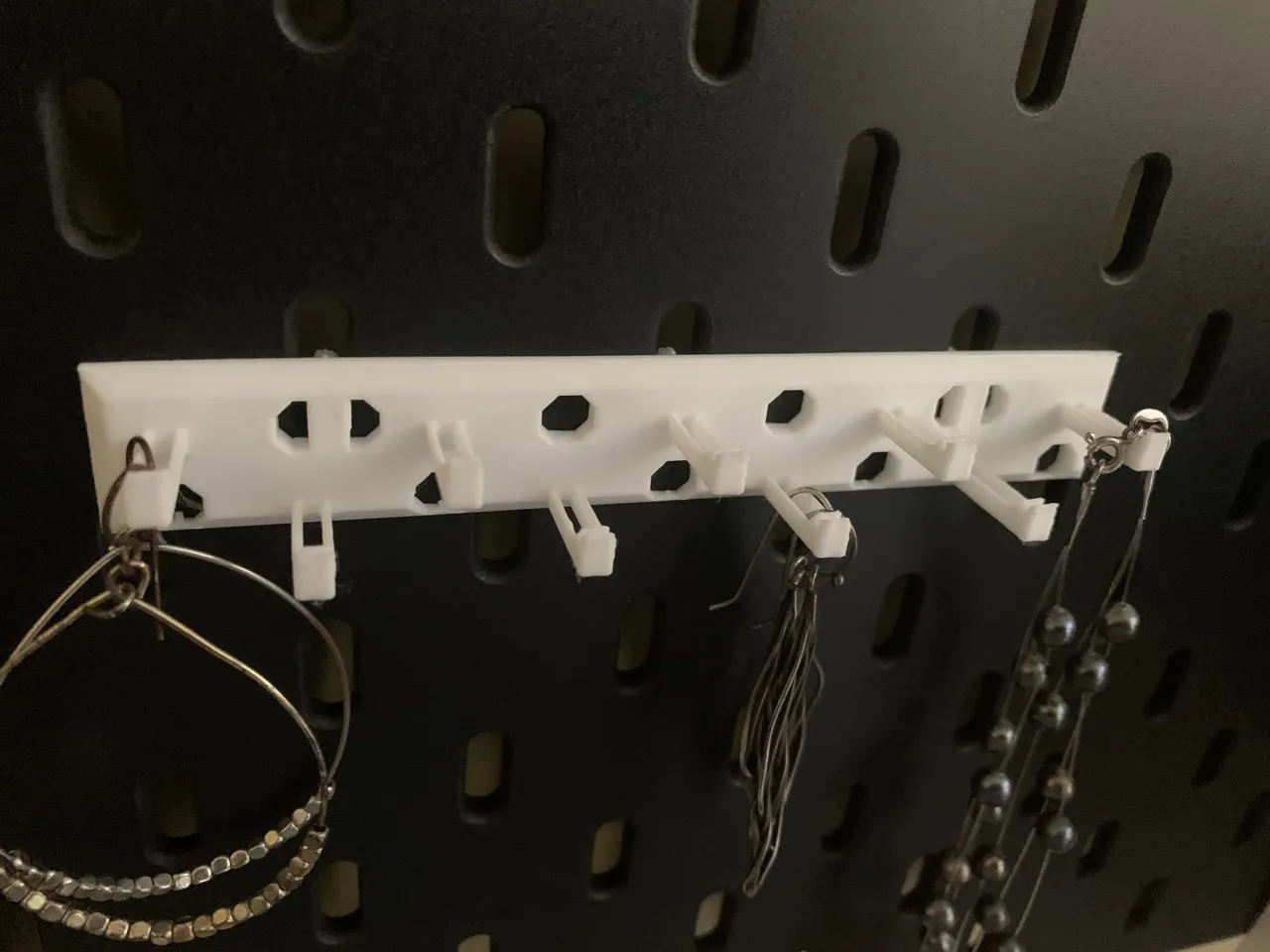 Ikea SKÅDIS necklace & earring holder x9 view 3