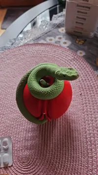 Pomme avec serpent — photo 5