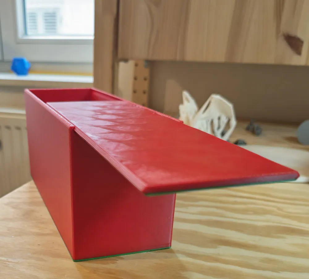 Simple, large box with sliding lock - Free 3D Print Model - MakerWorld