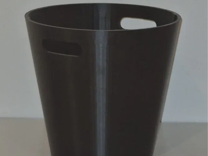 Garbage can