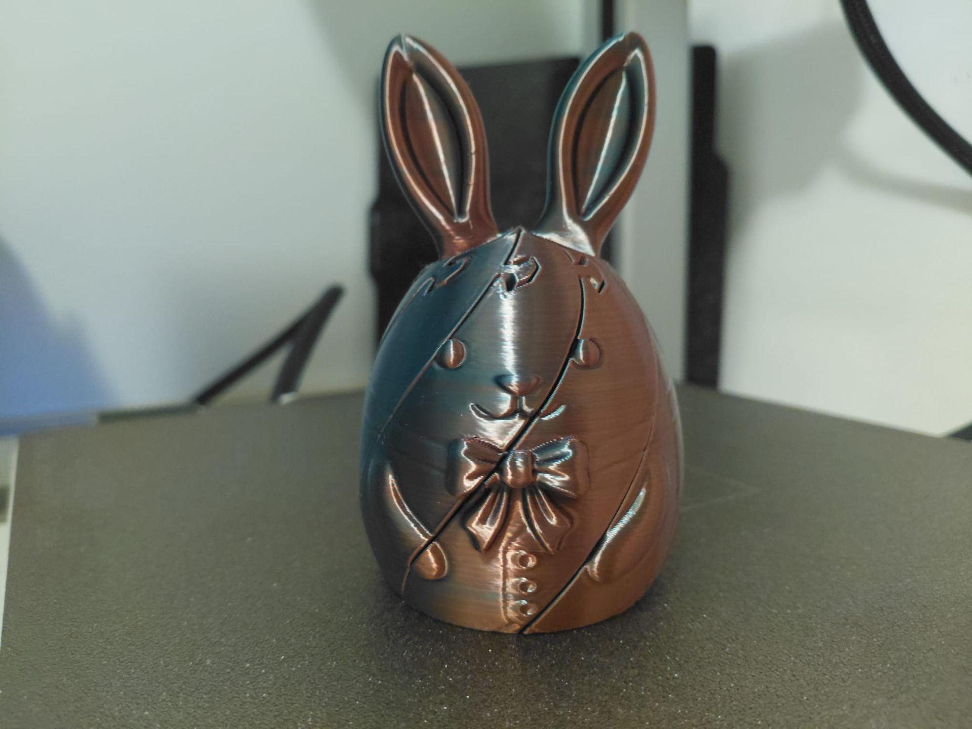 Twisty_Easter_Bunny_001