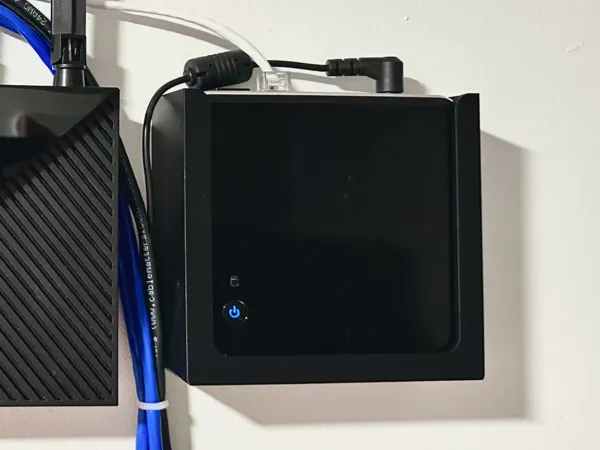 Support mural pour Intel NUC