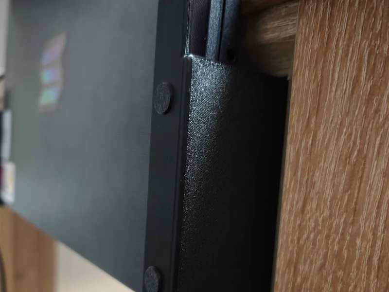 Laptop holder