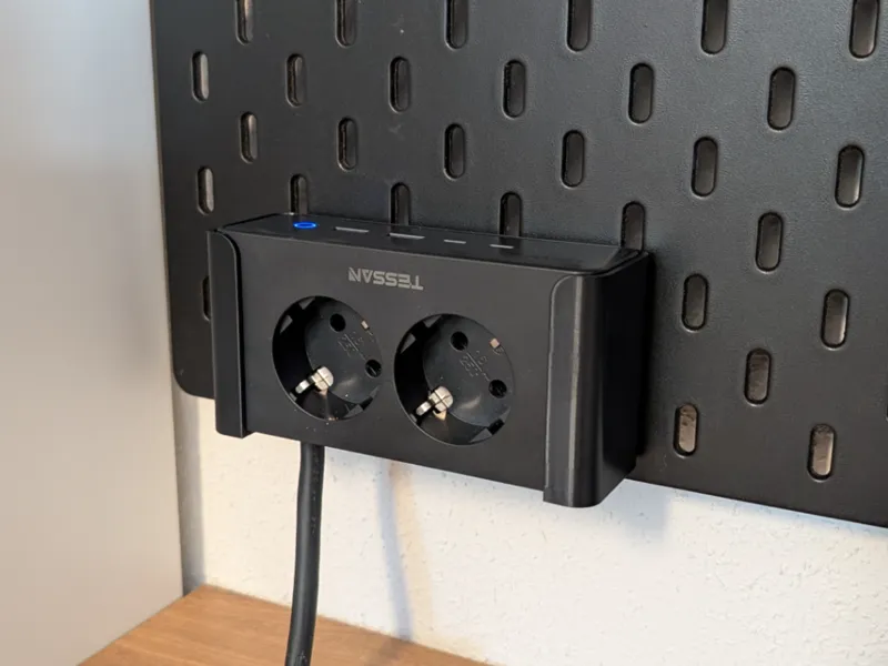 Tessan 65W Steckdosenleiste Halterung für Skadis